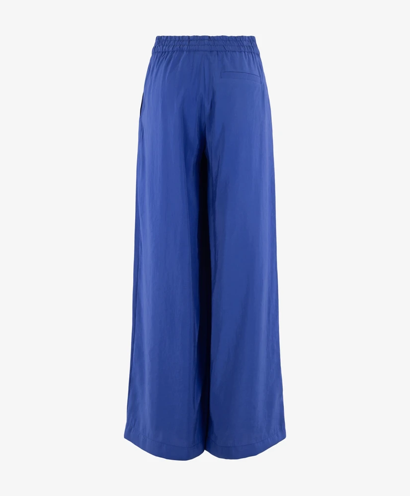 Anna Broek Flowy