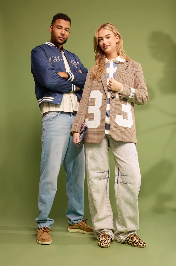 CAMPUS CASUAL