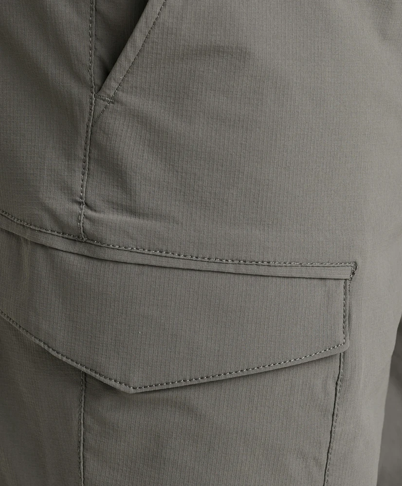 Cast Iron Cargo Short Tech Clean