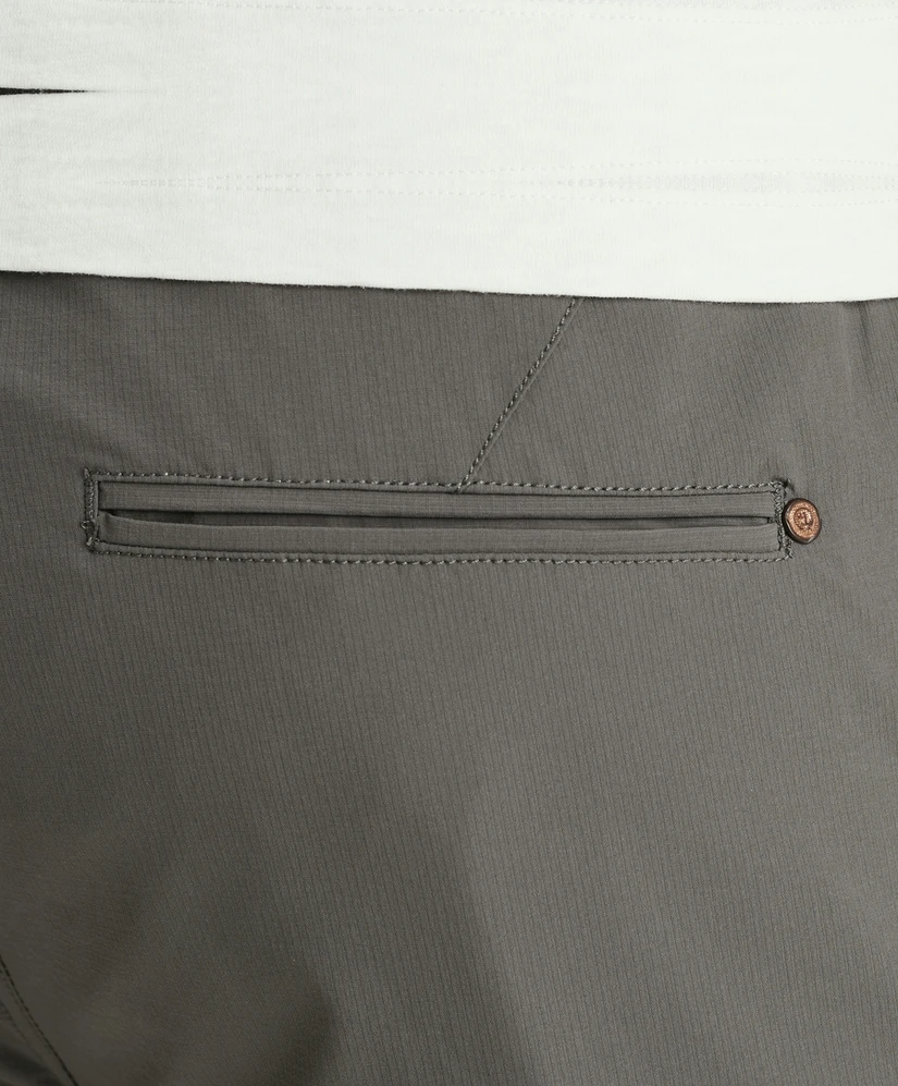 Cast Iron Cargo Short Tech Clean