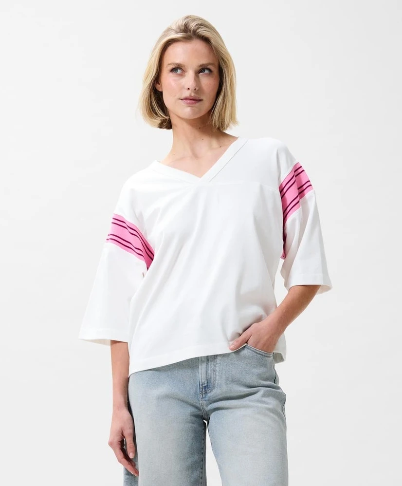 Catwalk Junkie T-shirt Football Graphic