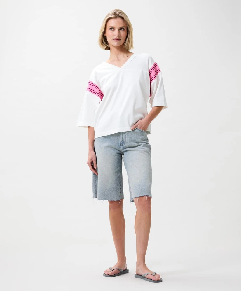 Catwalk Junkie T-shirt Football Graphic