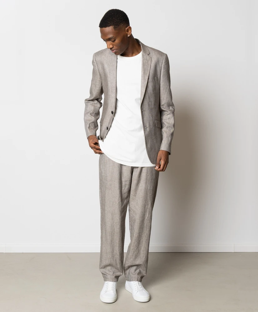 Clean Cut Copenhagen Colbert Roman