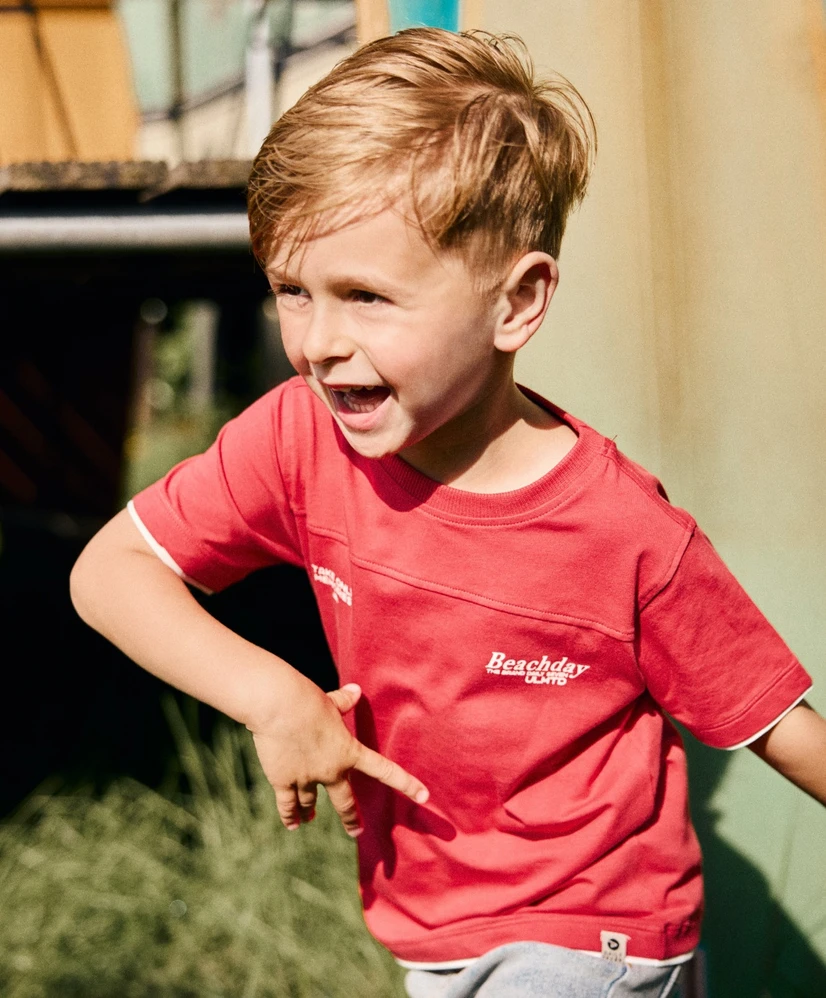 Daily7 T-shirt Beachday