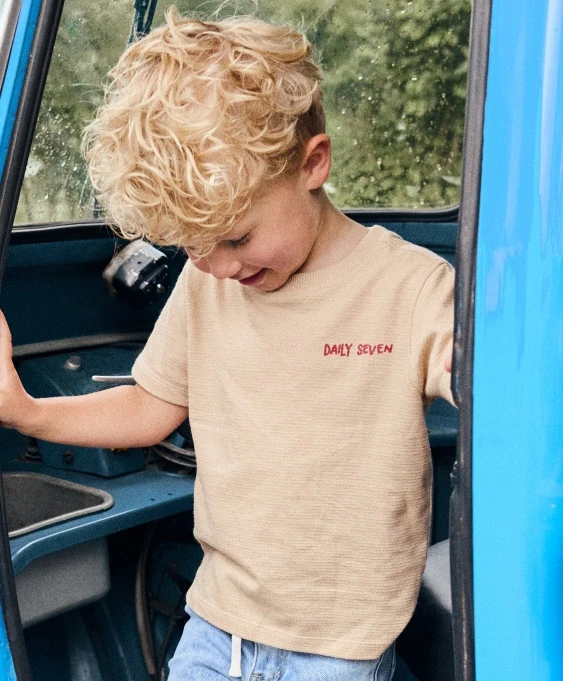 Daily7 T-shirt Olive