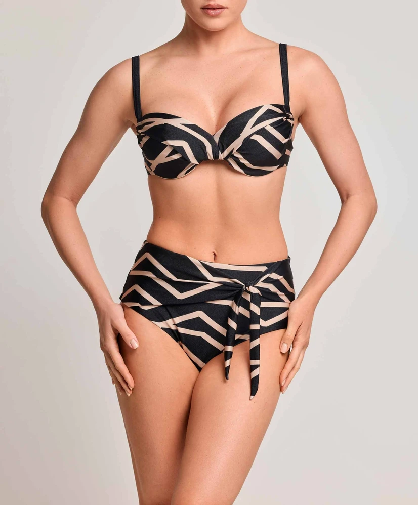 David Bikini Mora