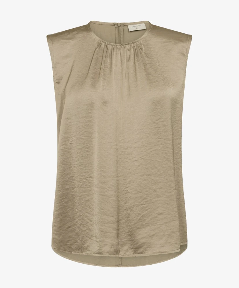 FREEQUENT Top Dove