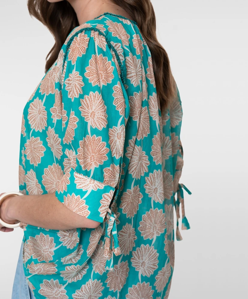 Geisha Blouse Allover Print
