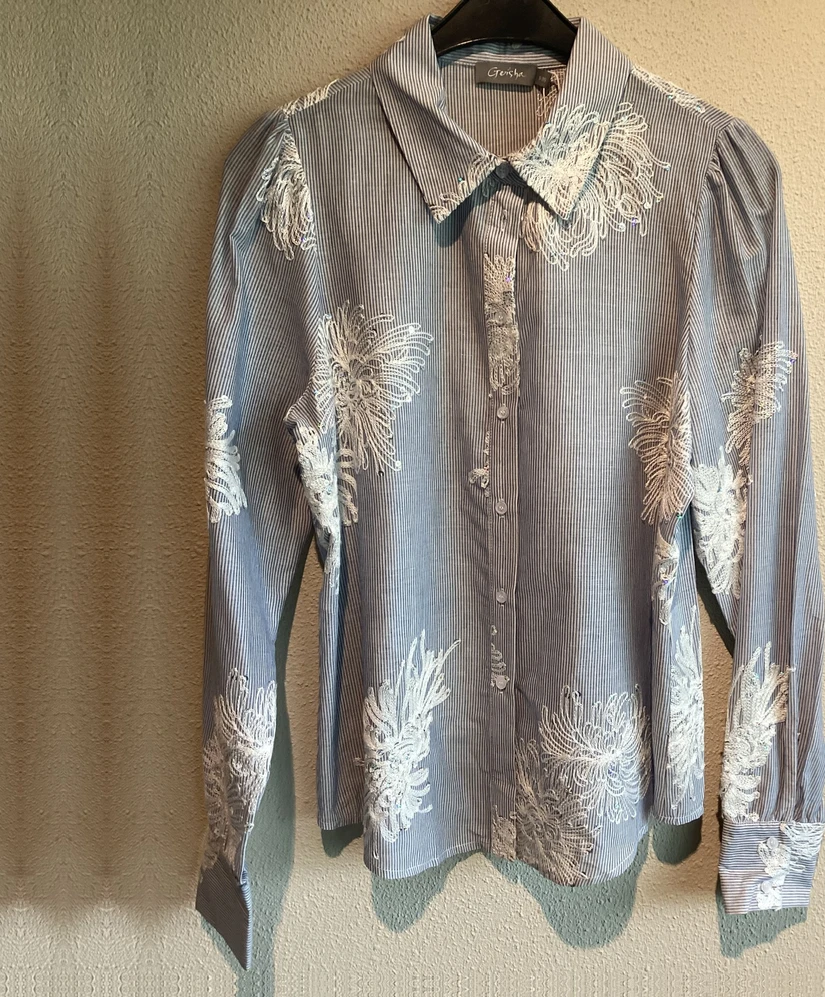 Geisha Blouse Flowers