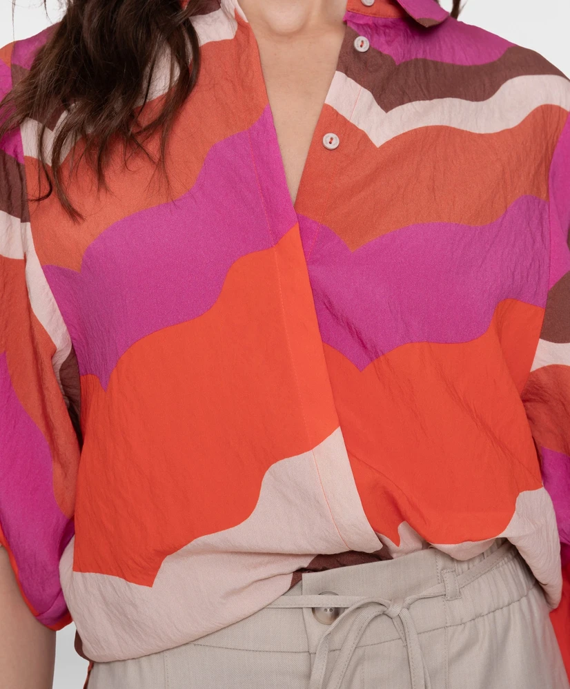 Geisha Blouse Wavy