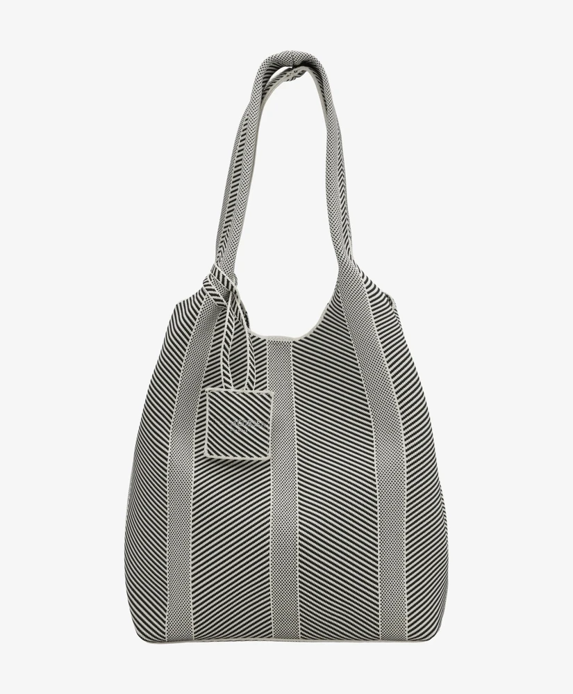 Ilse Jacobsen Tas Knitty