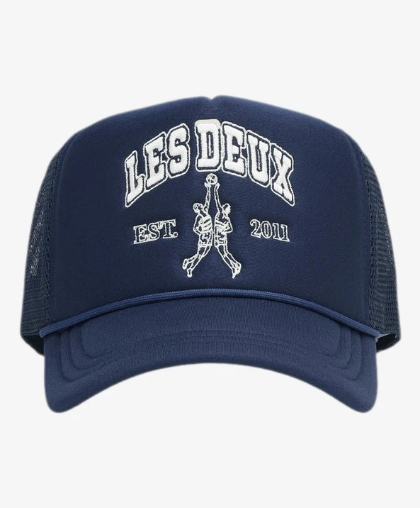 Les Deux Pet Basketball Player Trucker