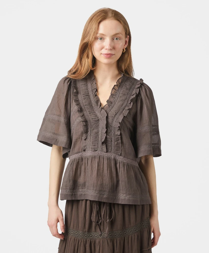 Neo Noir Top Evienne