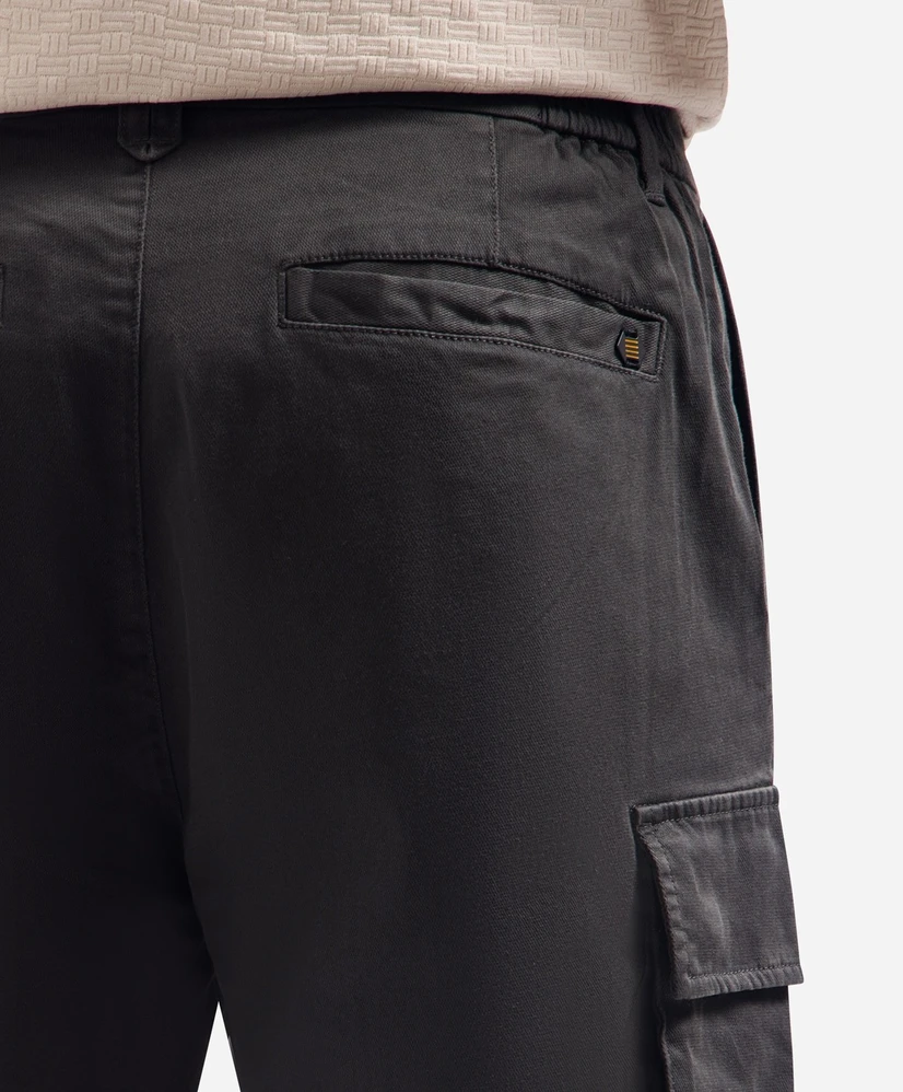 No Excess Cargo Short Effen