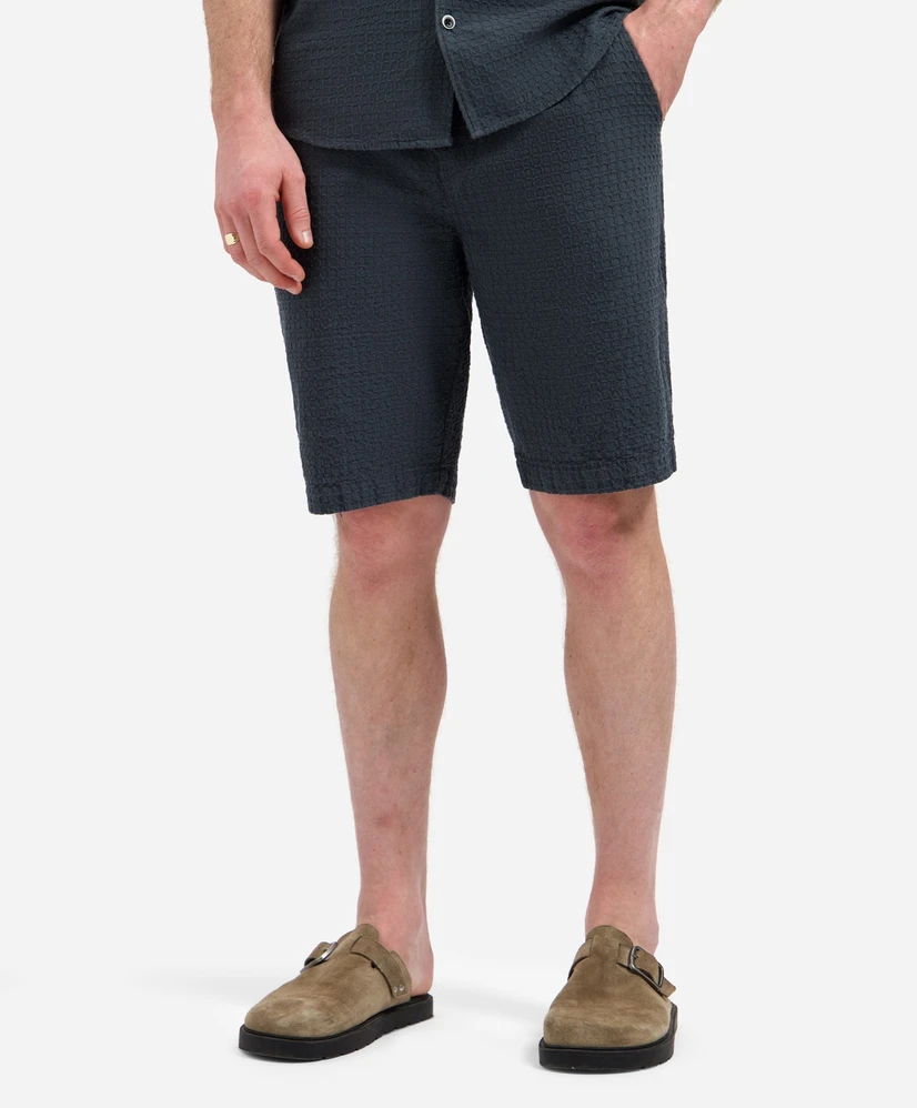 No Excess Short Effen
