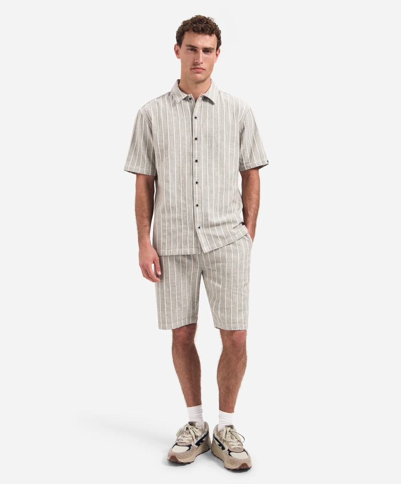 No Excess Short Gestreept