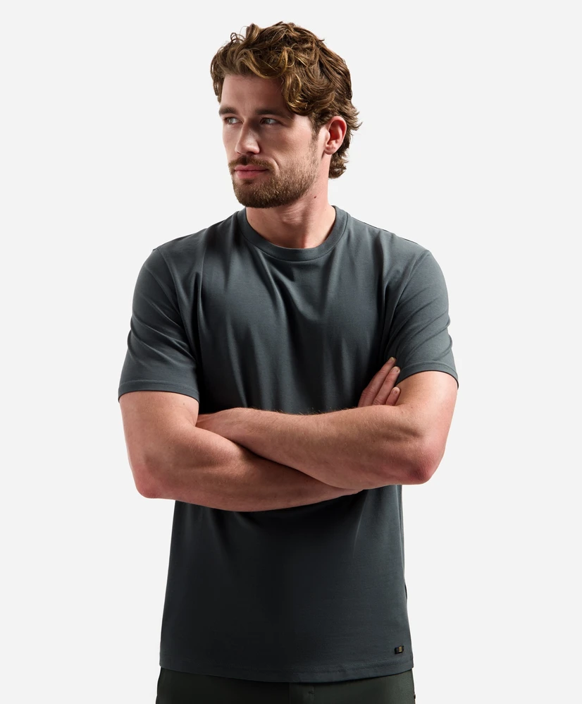 No Excess T-shirt Solid Basic