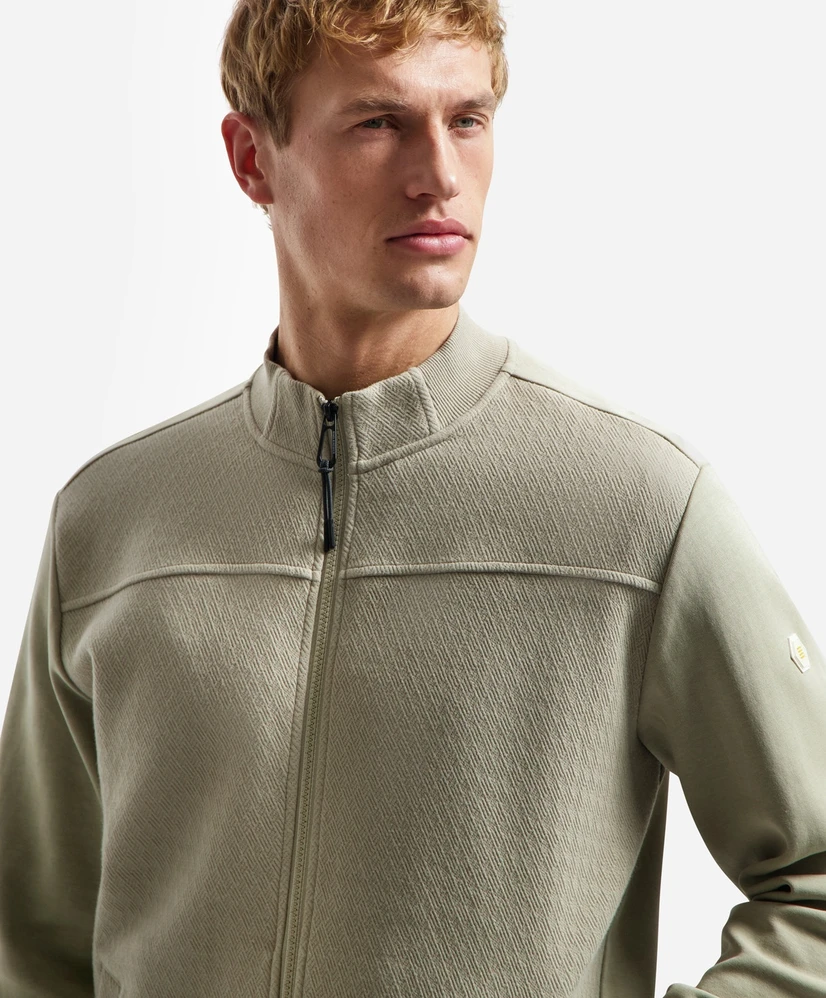 No Excess Vest Structuur