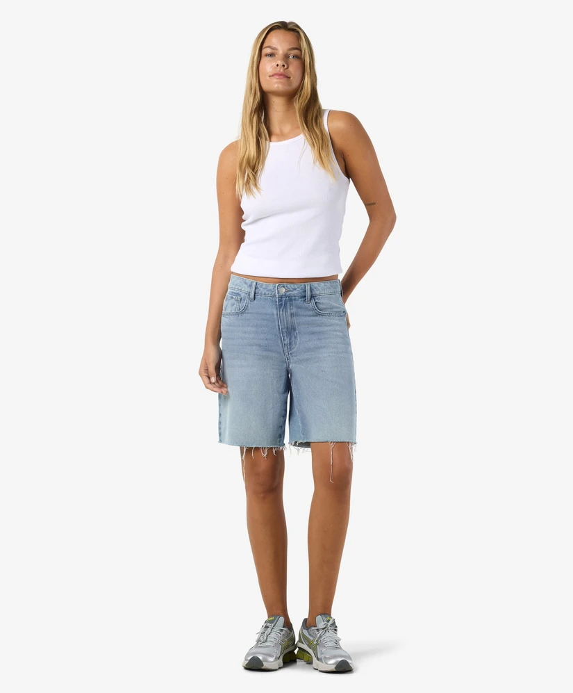 NOISY MAY Jorts Holla
