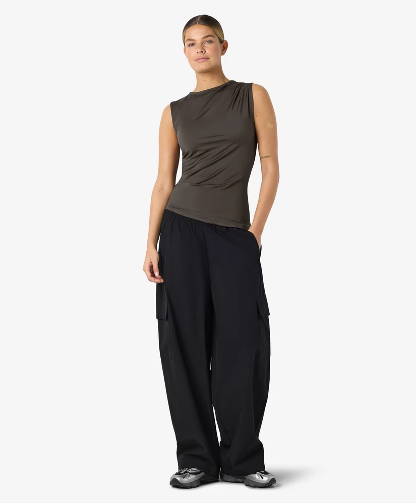 NOISY MAY Top NMVIKKA TOP S/L GATHERIN