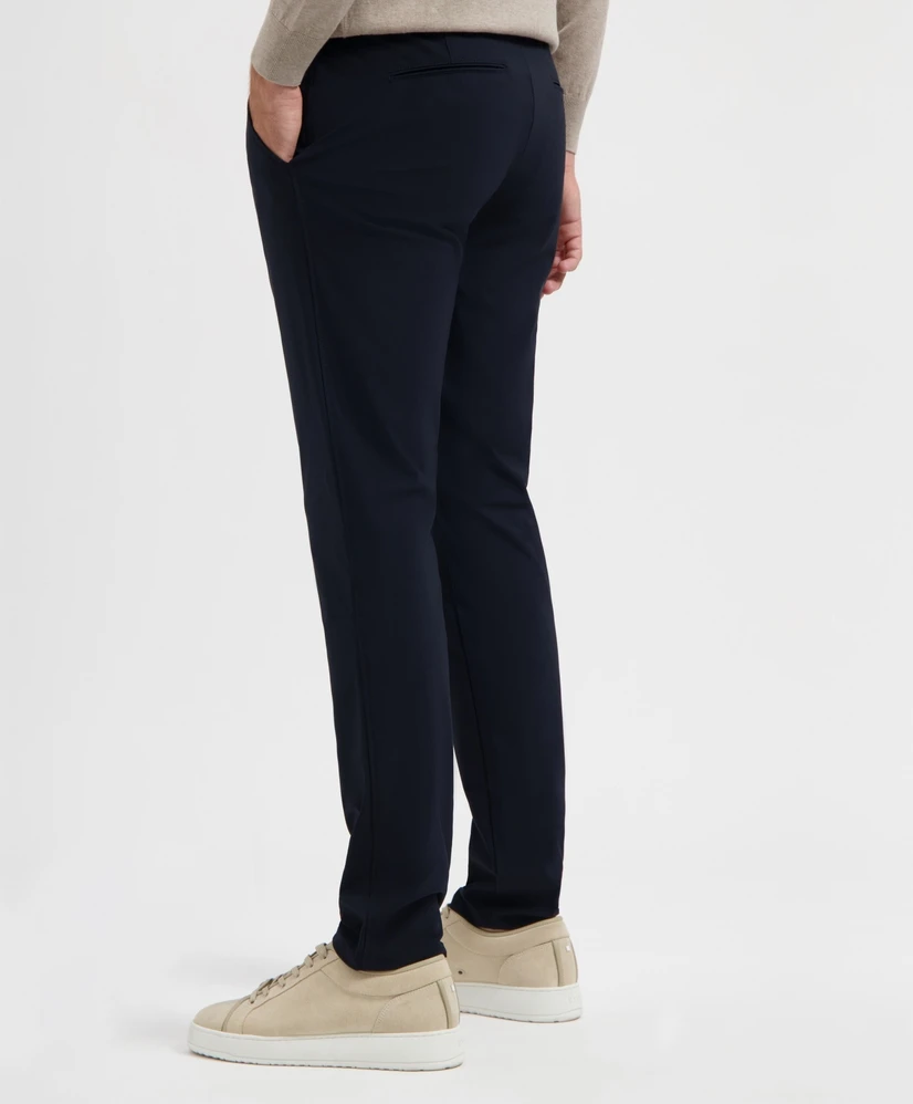 North 84 Broek Travel