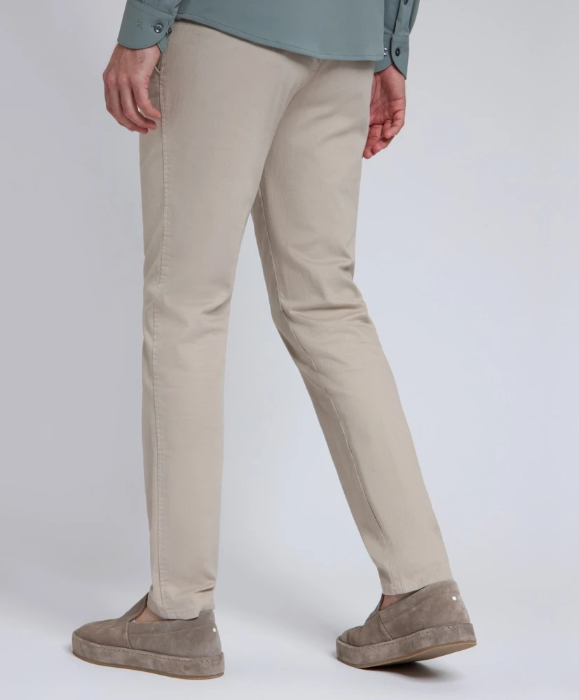 North 84 Chino Effen