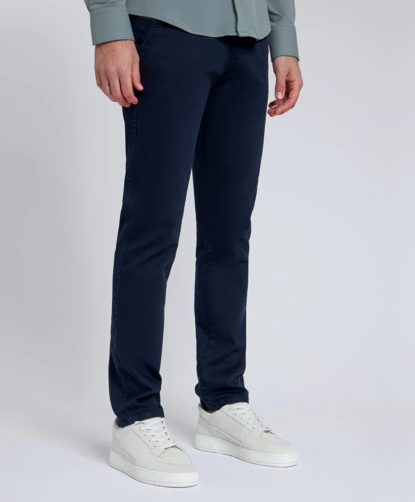 North 84 Chino Effen