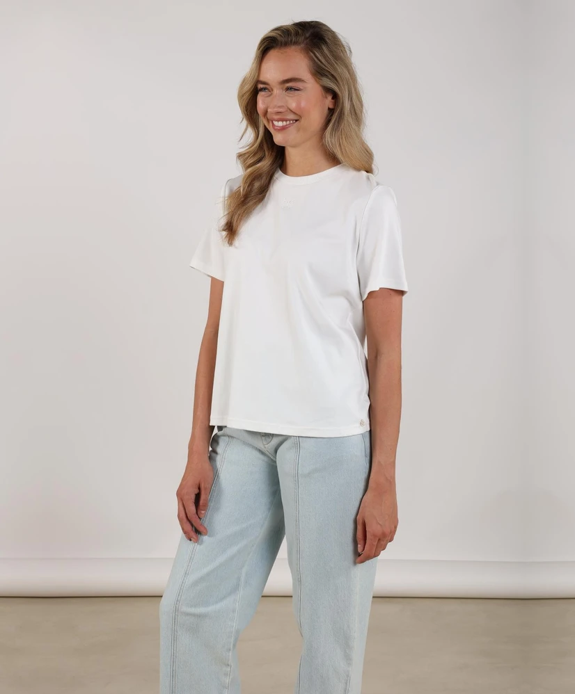 NUKUS T-shirt Luna