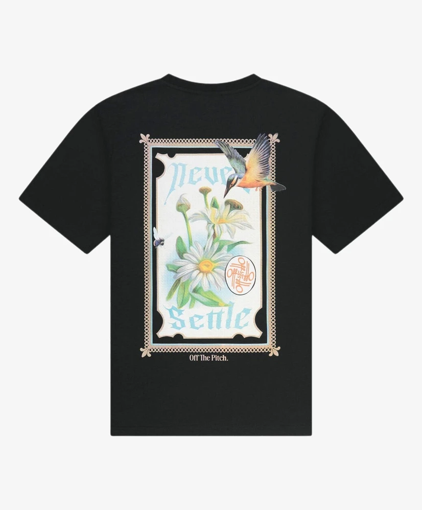 Off The Pitch T-shirt Never Settle