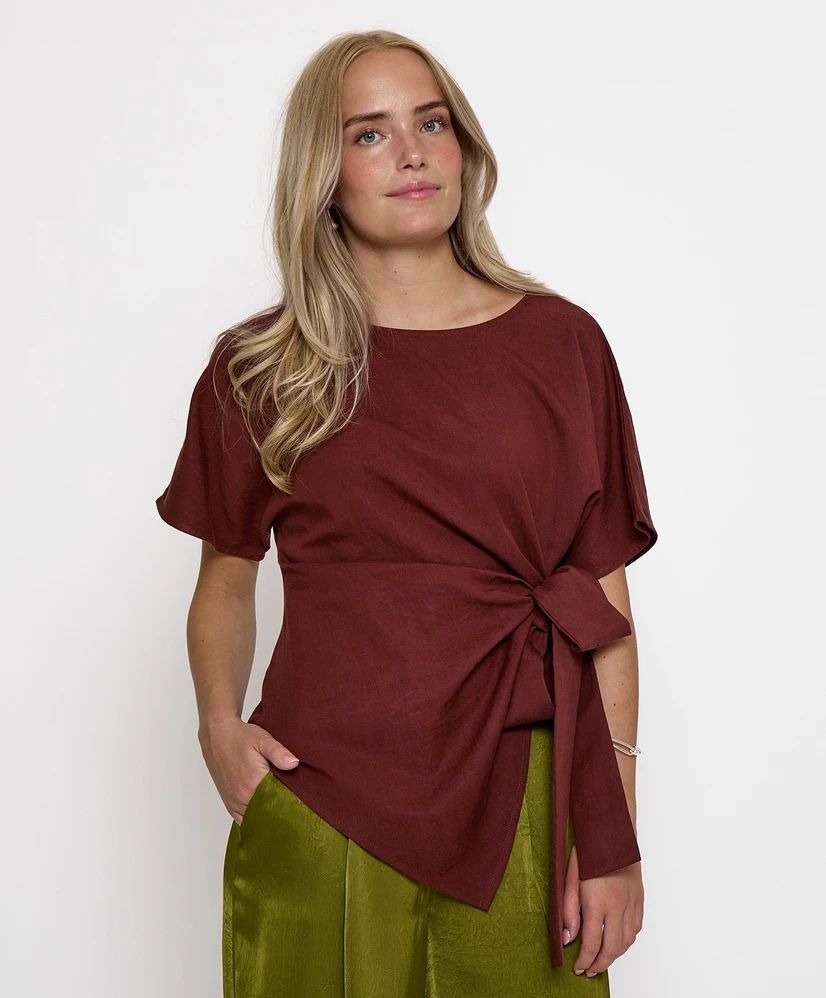 Peppercorn Top Rebecca