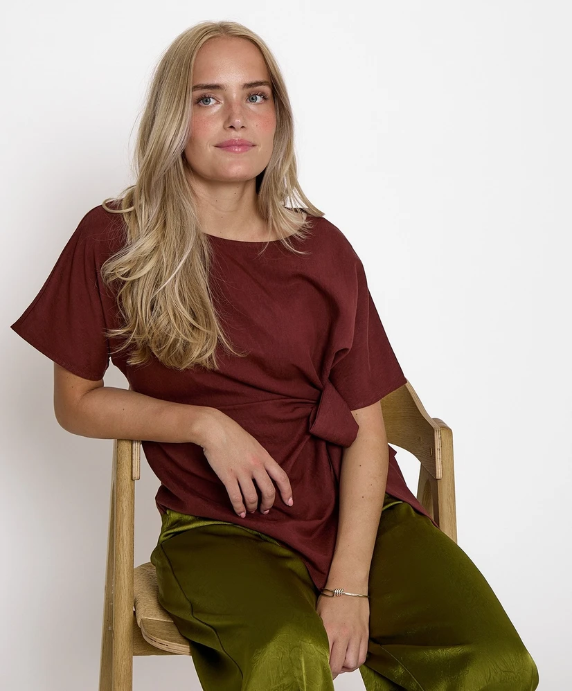 Peppercorn Top Rebecca