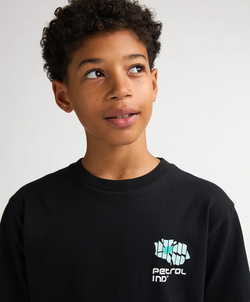 Petrol IndustriesT-shirt Backprint