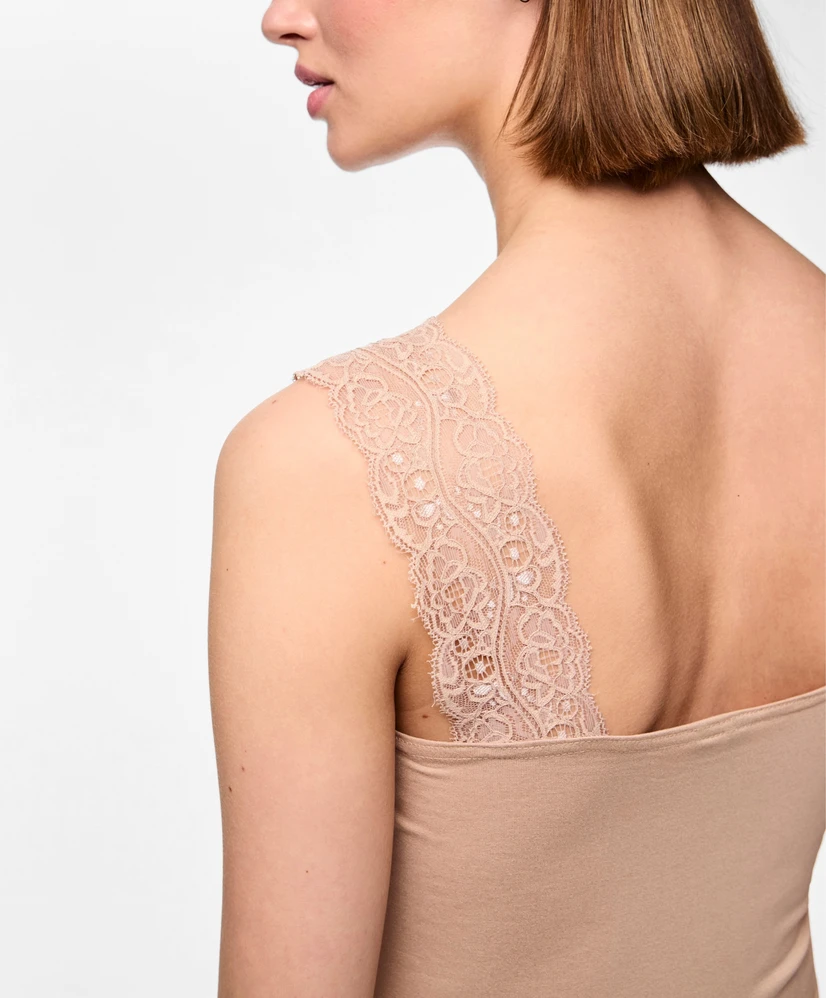 PIECES Top Barbera Lace