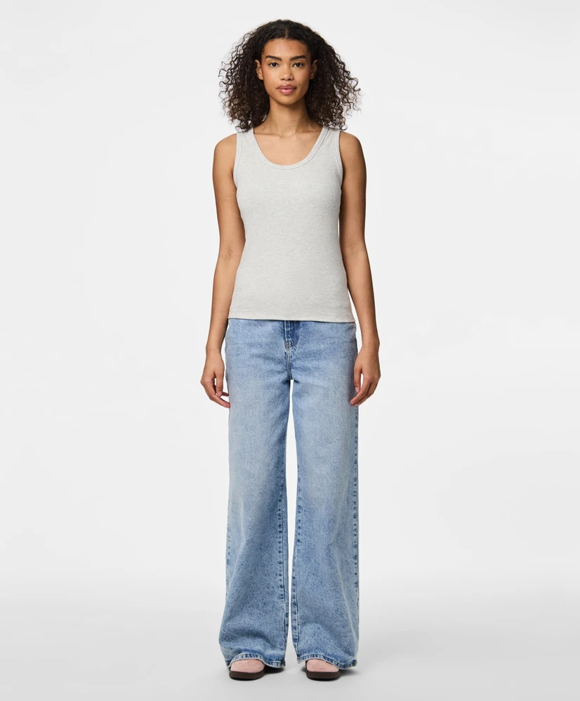 PIECES Top May