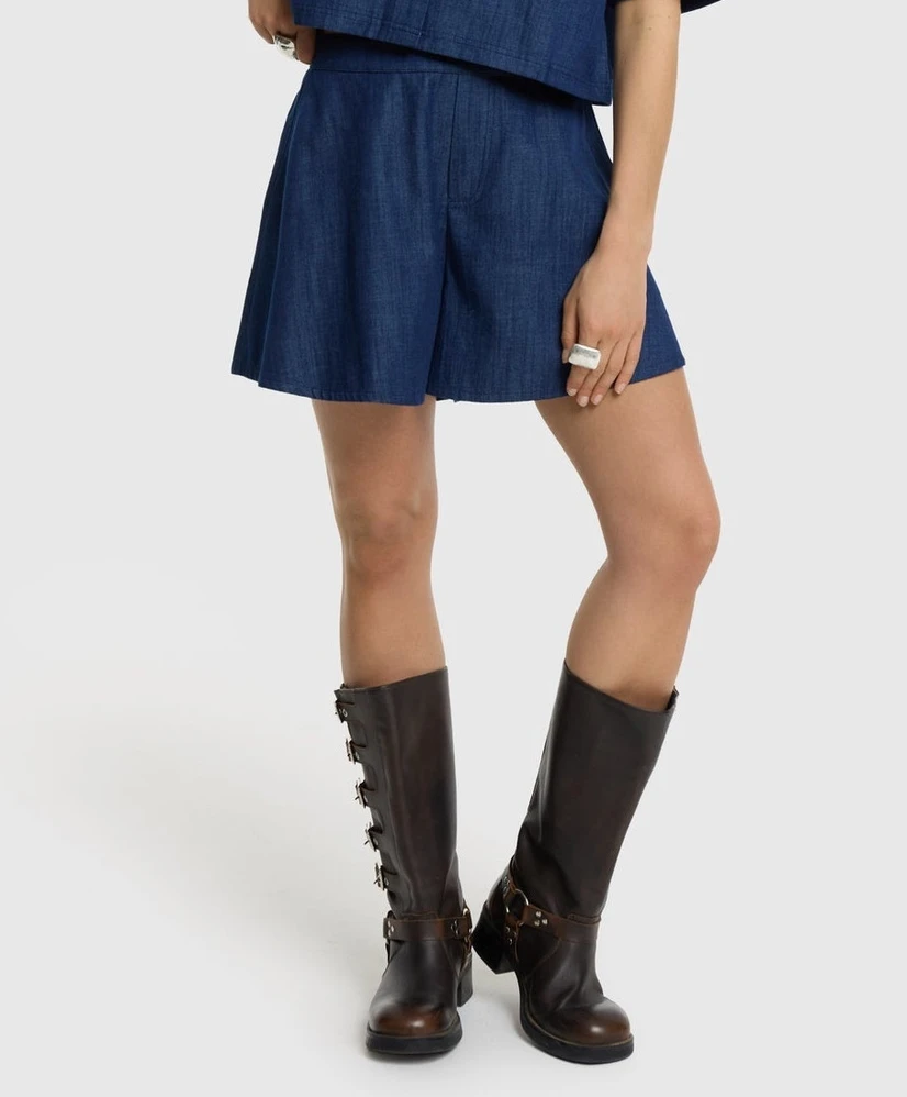 Refined Department Short Cindy