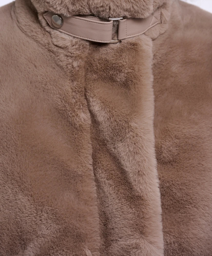 Short faux fur jacket