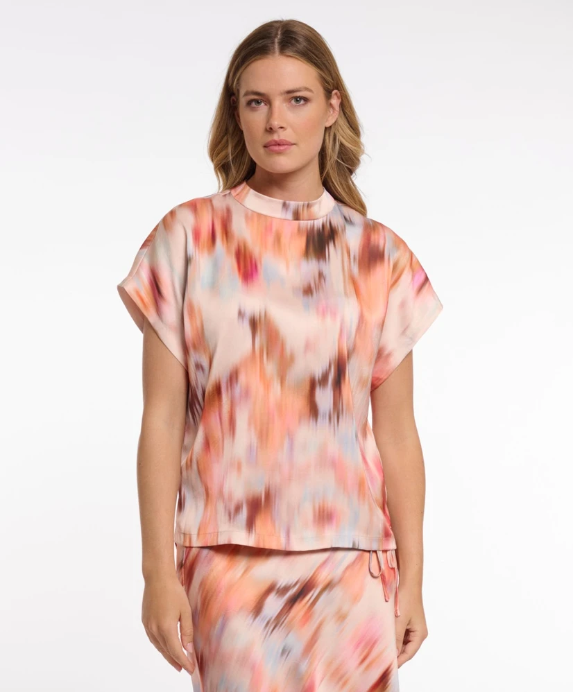 Short sleeve top with high neck