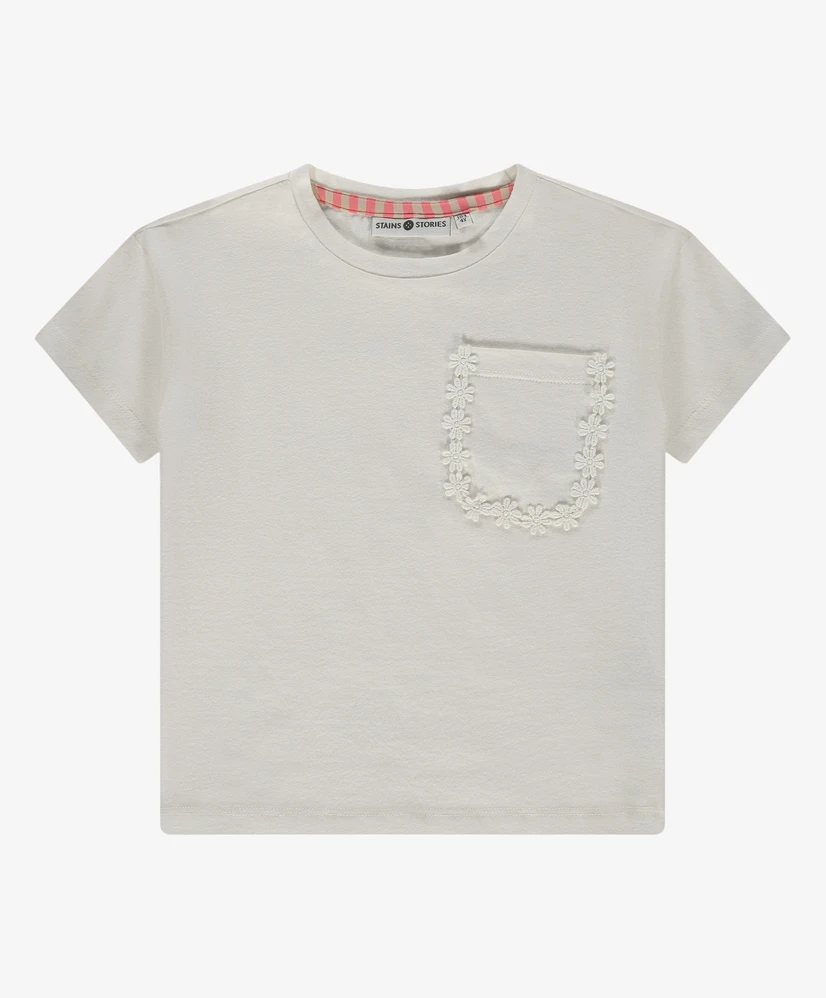 Stains & Stories T-shirt Borstvakje Bloemen
