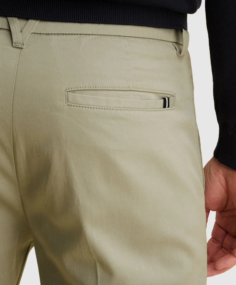 Vanguard Chino Relaxed Fit